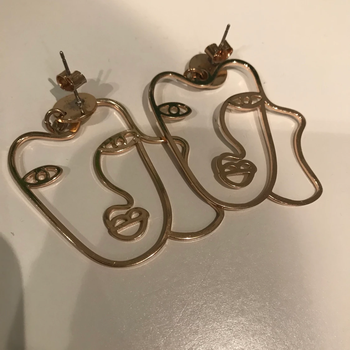 Guldörhängen från monki - 90