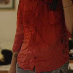 Plyschskjorta - Rödrosa skjorta i plysch 