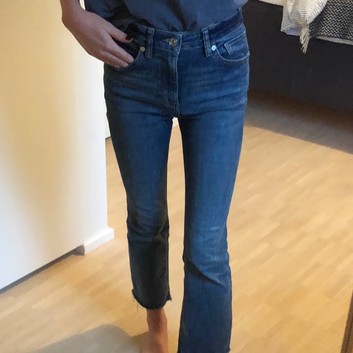 Chopped bootcut jeans