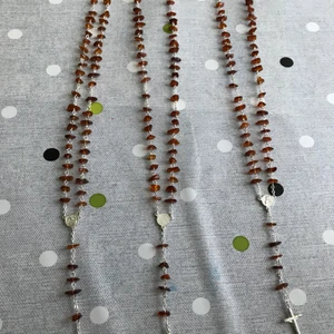  - Säljer äkta bärnsten halsband    Silver med bärnsten  