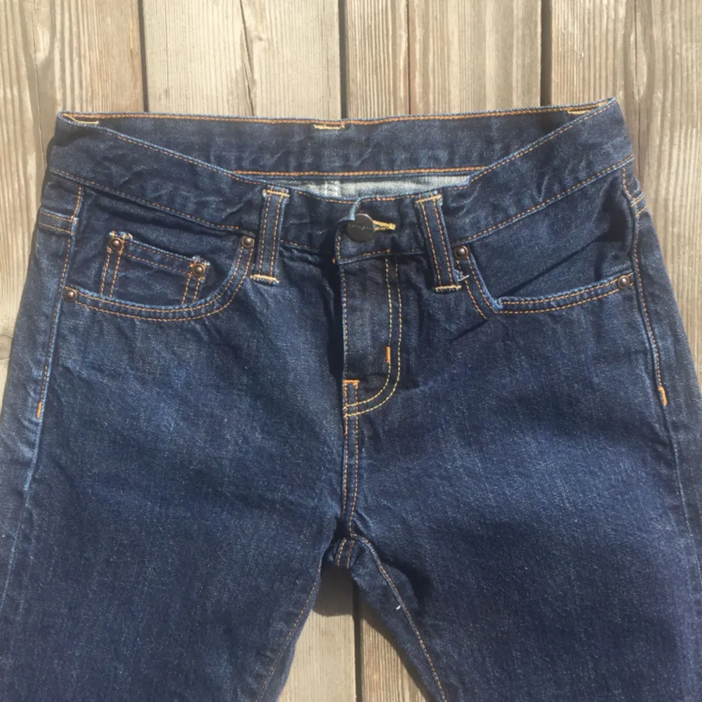 Straight leg jeans från carhartt 💦 köpare står för frakt, pris kan diskuteras 🌻. Jeans & Byxor.