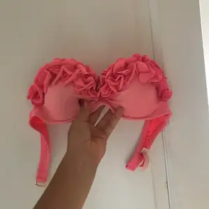 Bikini överdel från Victorias Secret🌸💕 Såå fin😍