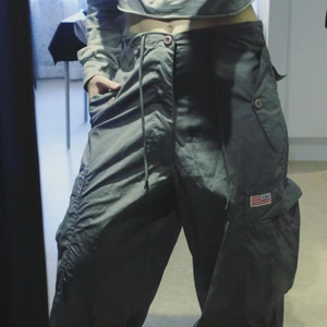  - Byxor från UFO, använda en gång! Nypris 1000kr. Köparen betalar frakten ♡