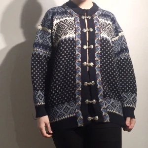  - Lusekofta, 100% ull, fint skick. +90 för frakt