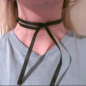  - Choker, använd men fin ändå! Kombinera med nån av mina andra smycken, DM:a för köp av flera💓✨