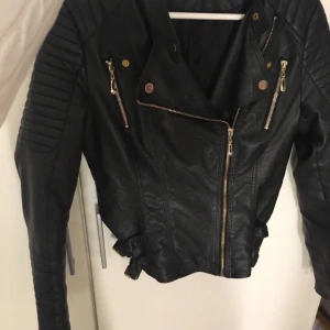  - Chiquelle Moto jacket,storlek S/xs ej äkta skinn