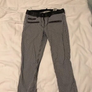 - Stripes byxor