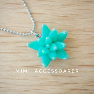  - handgjort halsband (mint green succulent)