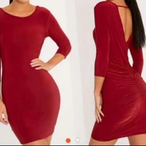  - New^* Size: Medium Color: Red -Stretch-