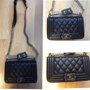  - Helt ny fin svart Chanel inspirerad väska, fast pris 500kr