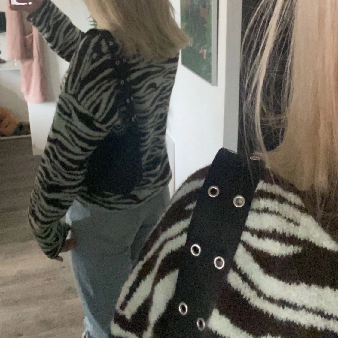 Identisk väska med den från weekday - 90