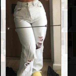 Boyfriend jeans  - Boyfriend jeans från Pretty Little Thing i storlek 36. Helt slutsålda på hemsidan.