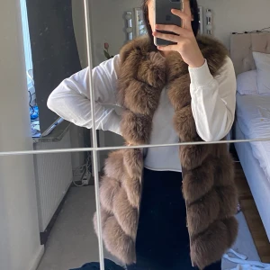 Äkta pälsväst garoff - Väldigt bra skick använt fåtal gånger 