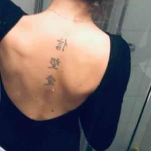  - En helt ny, oanvänd body från Rebecca Stella! Storleken är xs, men då den är stretchig passar den även en s samt liten m! Frakt är inräknat i priset! 