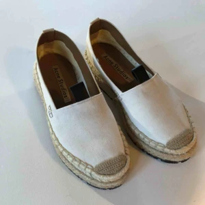  - Fantastiska Acne Studios espandrilles Strlk 39 Använda endast en gång. Som nya!!