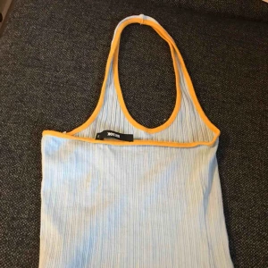  - Kort somrig  med delvis  öppen rygg ! haft på mig bara en gång !