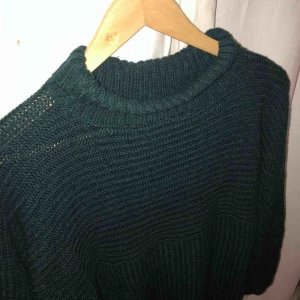  - Stickad tröja från Monki säljes för 120kr inkl frakt