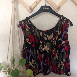  - Knappt använd, väldigt snyggt ✨✨ Köparen står för frakt! 