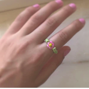 Ringar  - Hemma gjorda ringar frakt till kommer