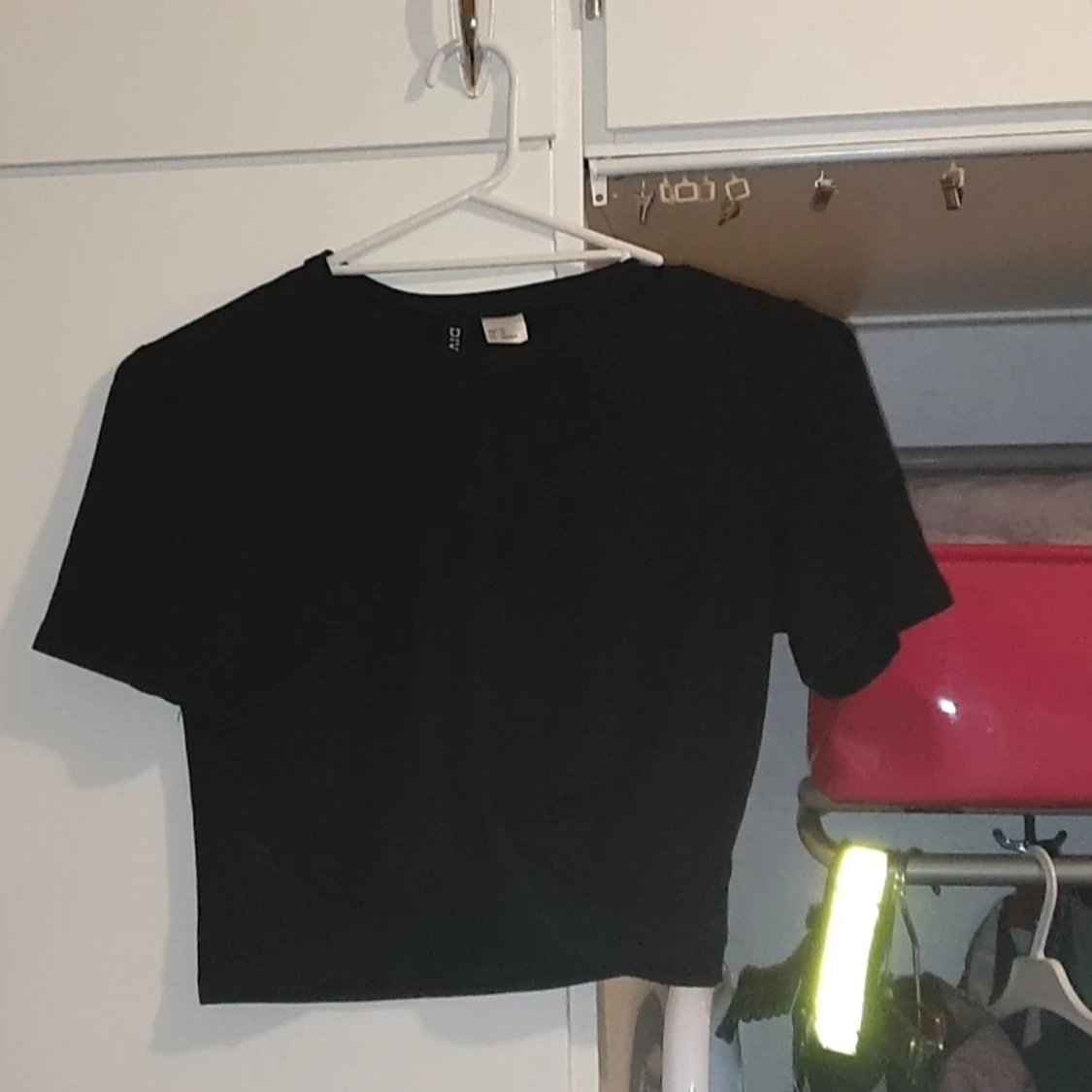Croptop med knut (?) - 90