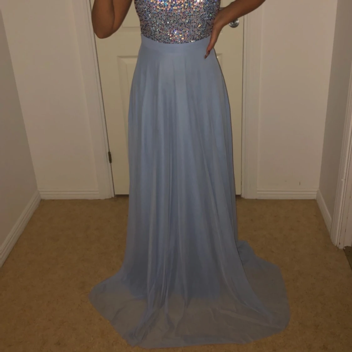 Balklänning 800:- - 90