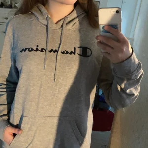 Hoodie  - Hoodie köpt för 600kr