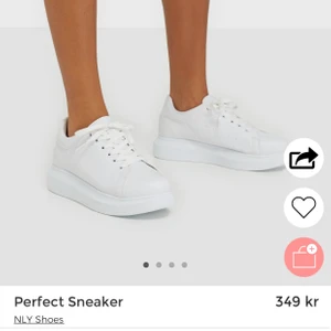 Nelly skor stl 40 - Köpte skorna i våras men då de är lite för små på mig så har jag använt dem ytters få gånger. Frakt tillkommer🌞