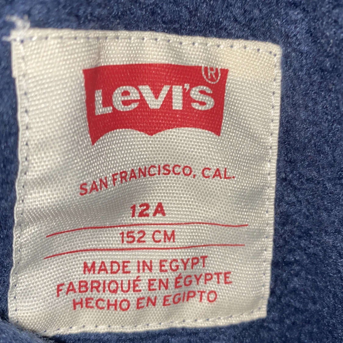 Levis tröja ( storlek 152 • 12 år •  - 90