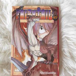 Fairytail en manga bok full av fantasi och äventyr!📚 kapitel 49 skriven av hiro mashima. Helt ny har bara lästs en gång - frakt 20kr Kolla in alla andra manga böckerna 
