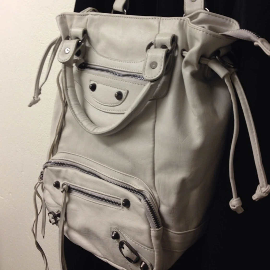 Vit påse, köpt i ASOS. - 1399497544