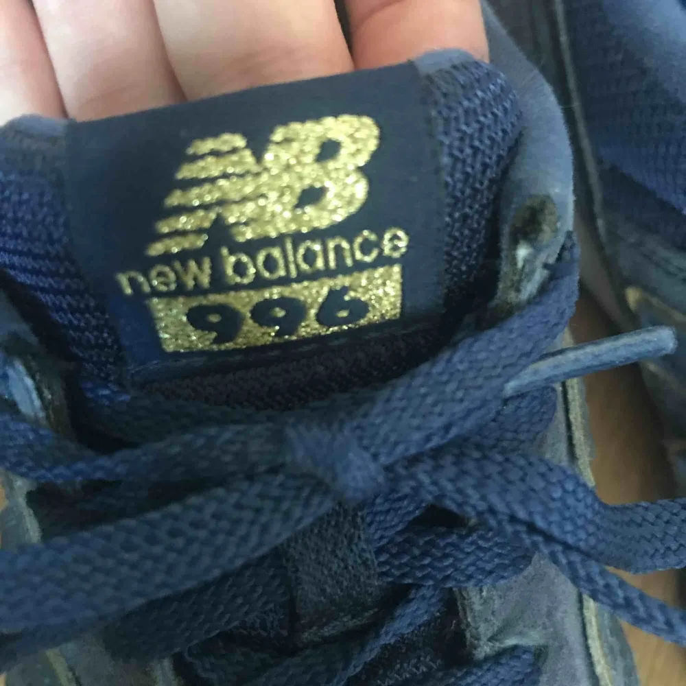 New balance skor i nästan nyskick, använda ett fåtal gånger! 🌟 köparen står för frakten. Skor.