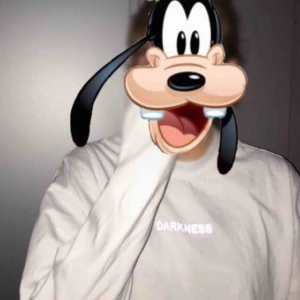  - Tröja från Weekday med reflex text! Oversized. Strl S. Pris 100kr. 😝