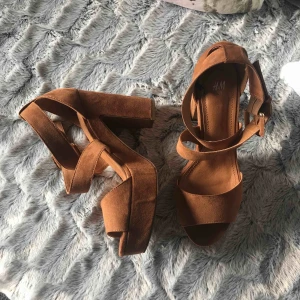  - Strl. 39. Bra skick. 