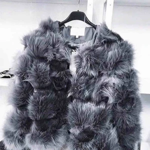  - Säljer denna jacka från jfr i storlek S. Köpt för 1300kr och knappt använd. 