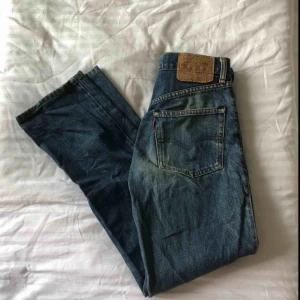  - Levi jeans som vill ha en ny ägare✨  Betalning sker via swish och köparen står för frakten💕