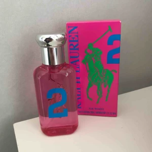  - Har endast testat den en gång men den var inte riktigt min stil därför säljer jag den. Köpte den för 525kr. 