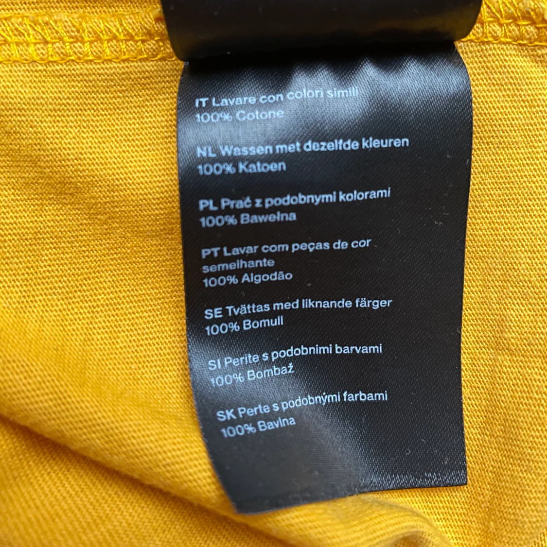 T-shirt från WEEKDAY - 91