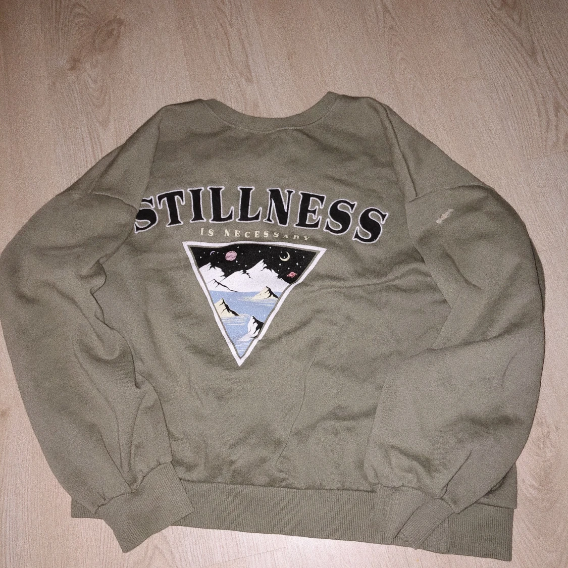 Fin sweatshirt/ collage tröja🤍