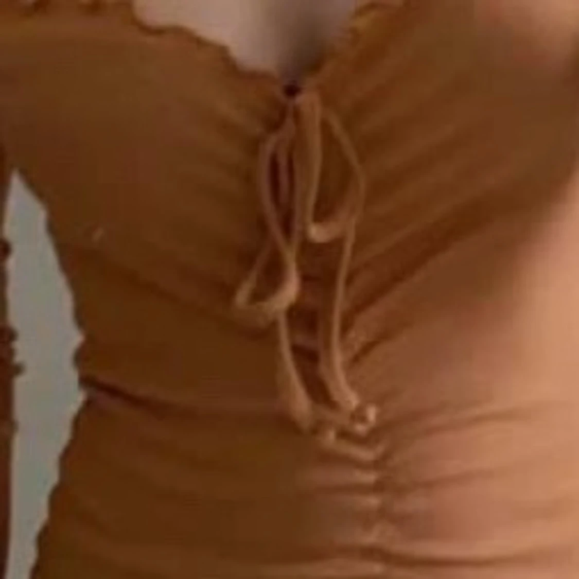 Oanvänd klänning  - 91