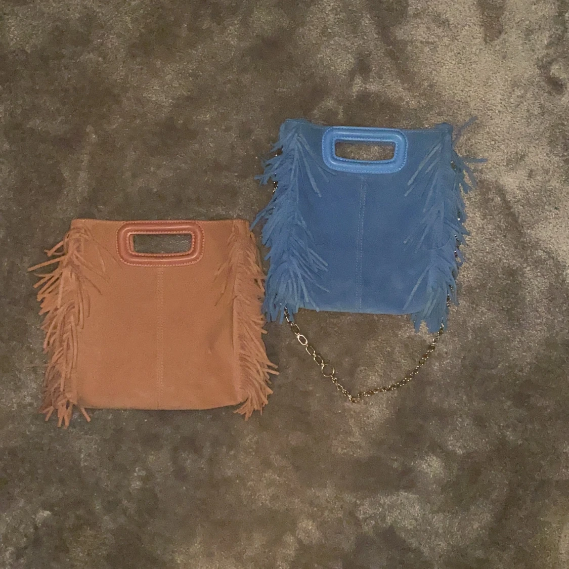 Säljer 2 maje väskor!
