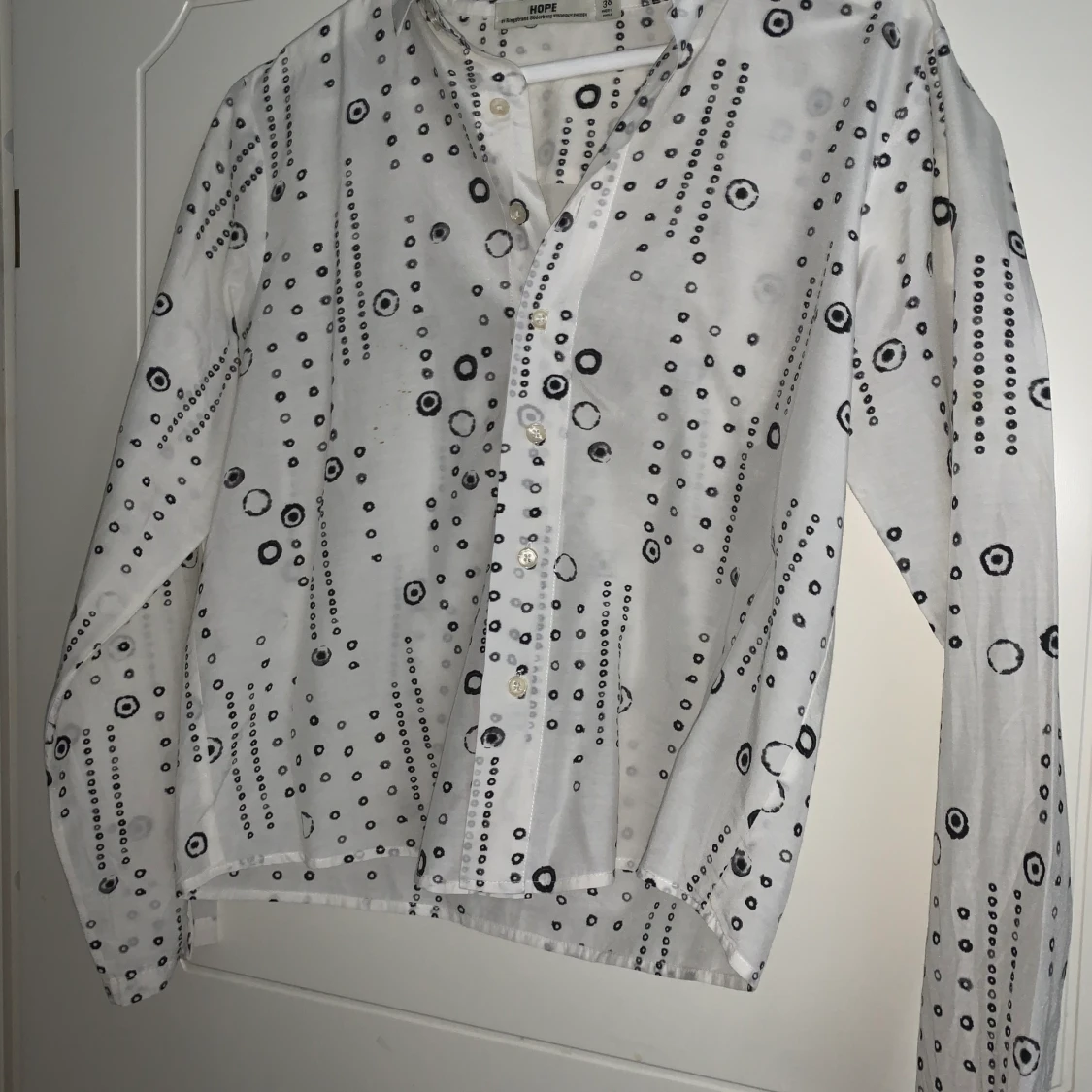 Jättefin blus från HOPE!