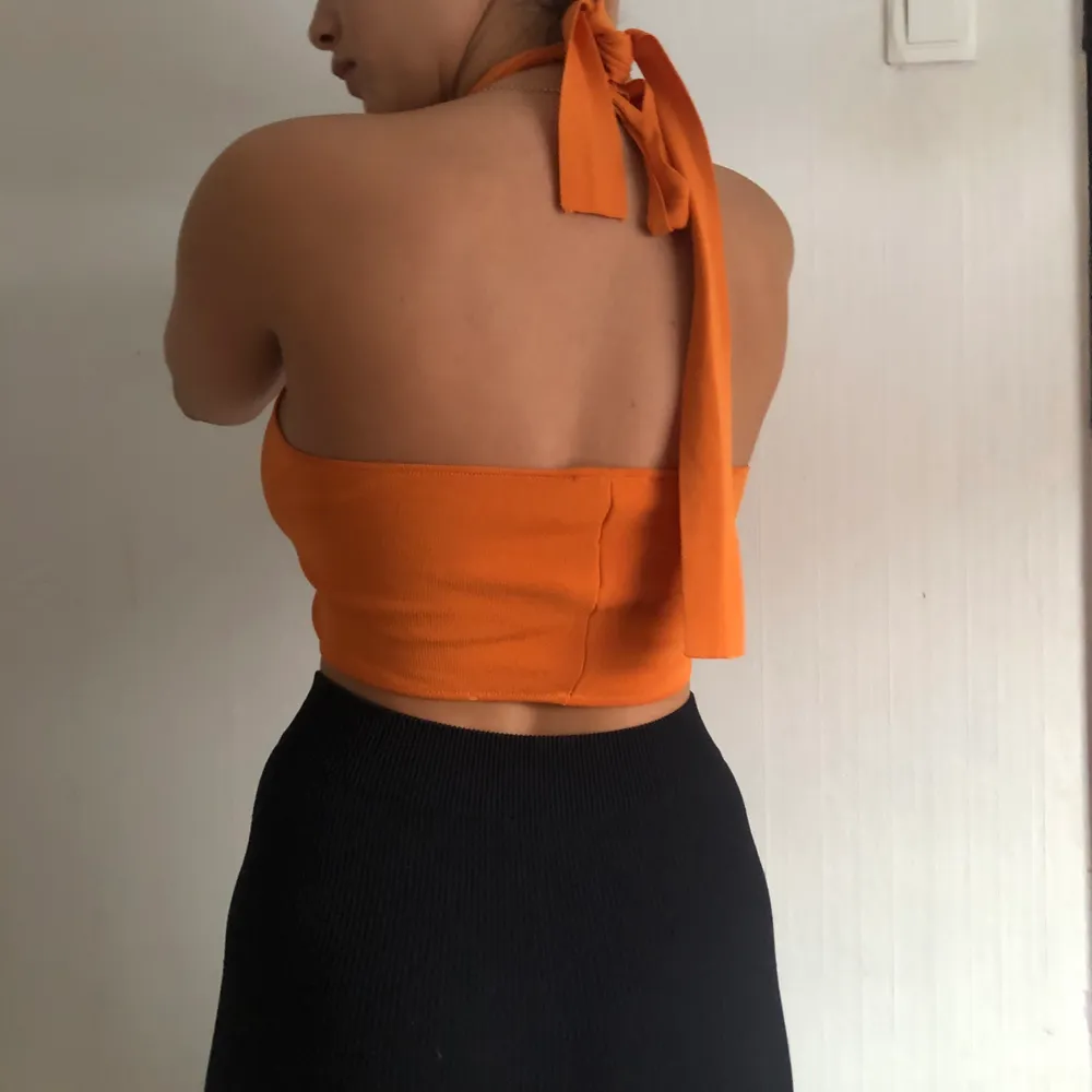 Skitsnygg sommar cropped top i . Blusar.