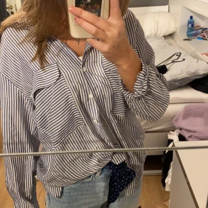 Zara skjorta  - Storlek s, passar xs och m