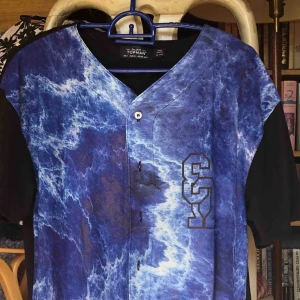  - Knappt använd tröja från Topman, lång  