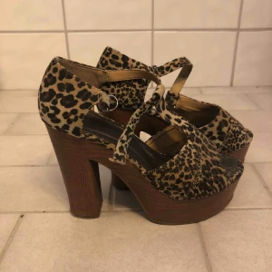  - Leopard sommarplatå, använda men i fint skick!  Köpare står för frakt!