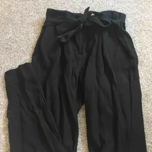  - Kostym byxor från River Island