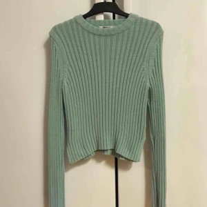 - Mintgrön stickad tröja från Gina Tricot! 
