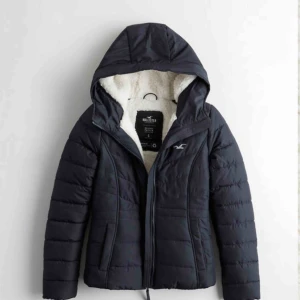  - Ser ut som ny, fraktar eller möts i tyresö