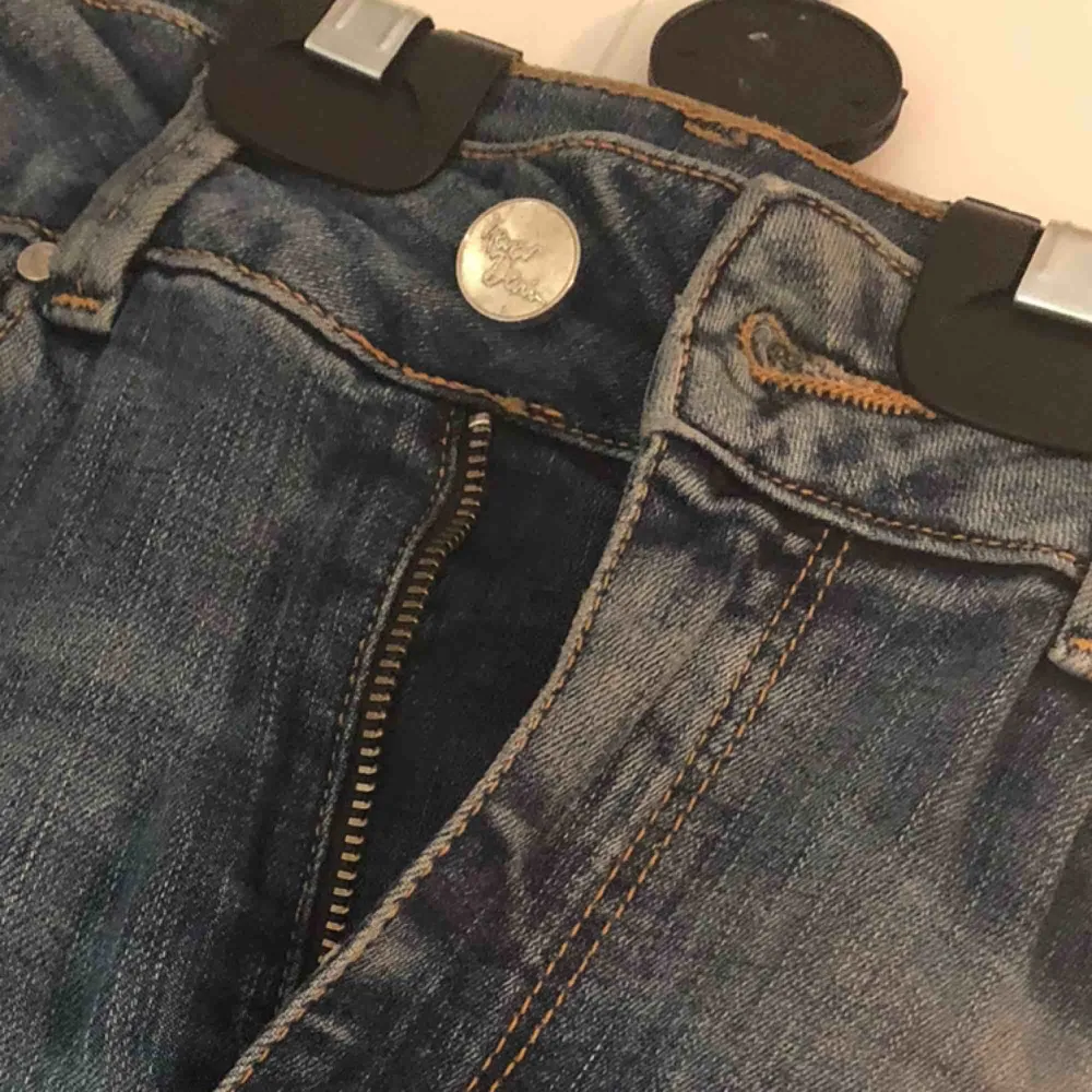 Ett par fina jeans från bik bok i storlek S som är tyvärr för stora för mig.    Ej upphämtning . Jeans & Byxor.