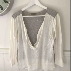  - Tröja från Hunkydory. Frakt tillkommer